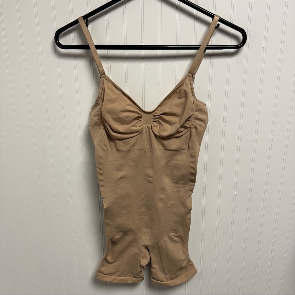 SKIMS Mid Thigh Sculpt Bodysuit